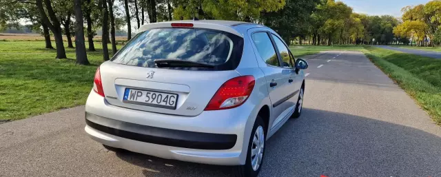 PEUGEOT 207 1.4 (73 KM)