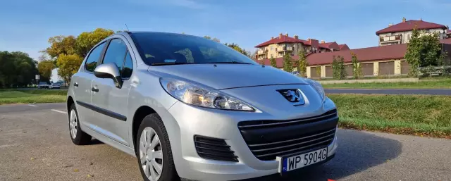 PEUGEOT 207 1.4 (73 KM)