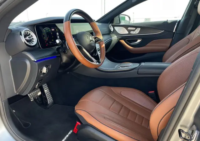 MERCEDES-BENZ CLS 300 d 4Matic 9G-TRONIC AMG Line