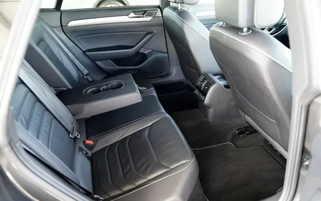 VOLKSWAGEN Arteon 2.0 TDI SCR DSG R-Line Edition