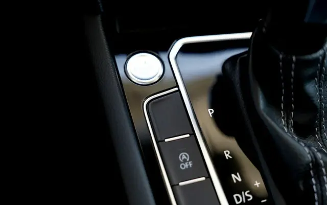 VOLKSWAGEN Arteon 2.0 TDI SCR DSG R-Line Edition