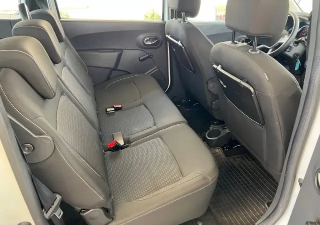 DACIA Lodgy 1.5 Blue dCi Laureate S&S EU6d