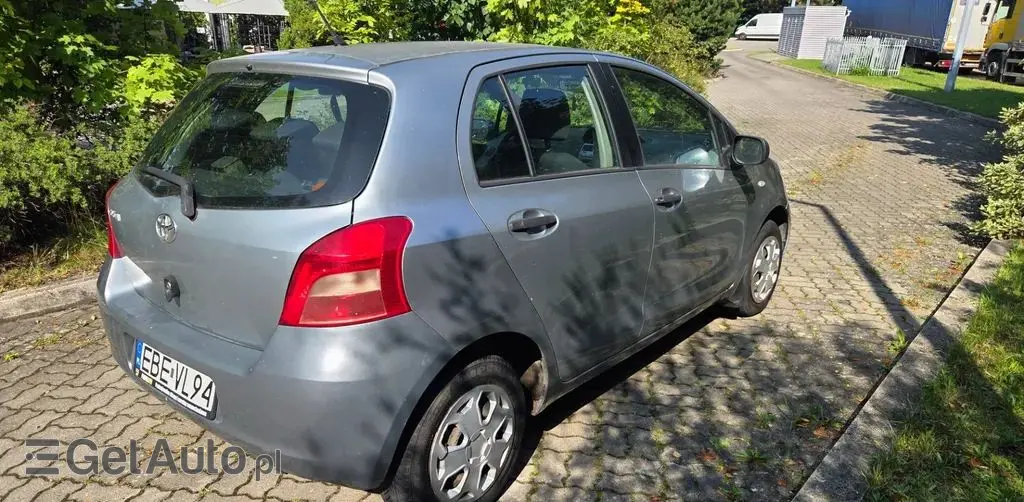 TOYOTA Yaris 