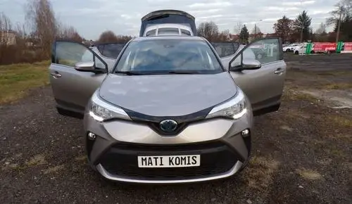 TOYOTA C-HR 