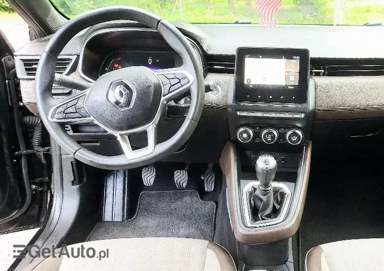 RENAULT Clio 1.0 TCe Intens