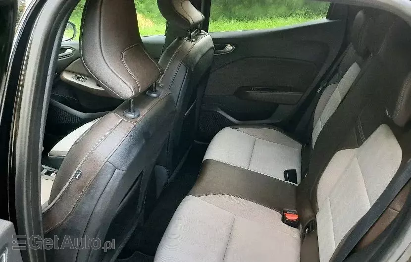 RENAULT Clio 1.0 TCe Intens