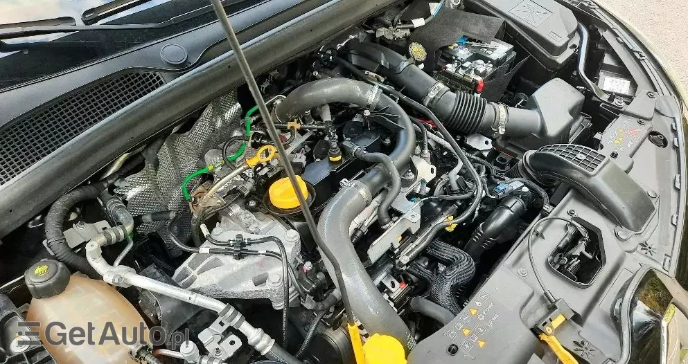 RENAULT Clio 1.0 TCe Intens