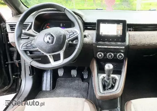 RENAULT Clio 1.0 TCe Intens