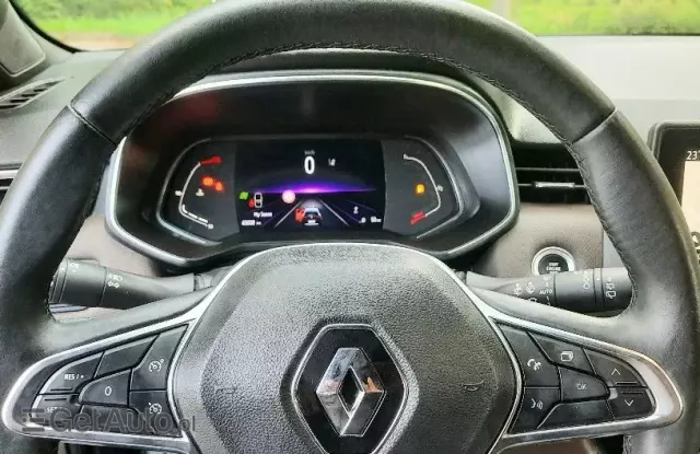 RENAULT Clio 1.0 TCe Intens