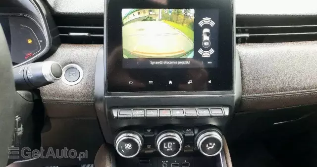 RENAULT Clio 1.0 TCe Intens