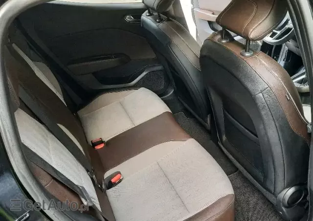 RENAULT Clio 1.0 TCe Intens