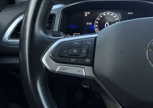 VOLKSWAGEN T-Roc 1.5 TSI Life