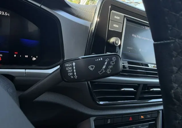 VOLKSWAGEN T-Roc 1.5 TSI Life