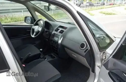 SUZUKI SX4 