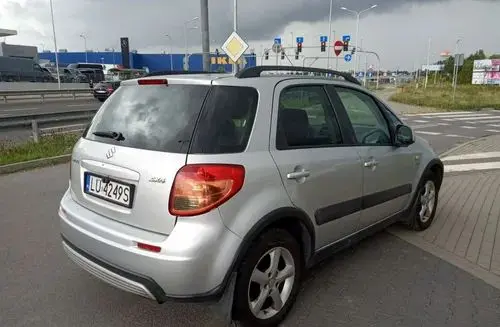 SUZUKI SX4 