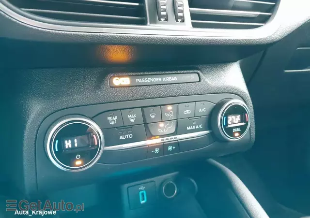 FORD Focus 1.5 EcoBlue SCR Titanium