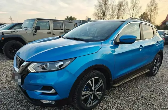 NISSAN Qashqai 