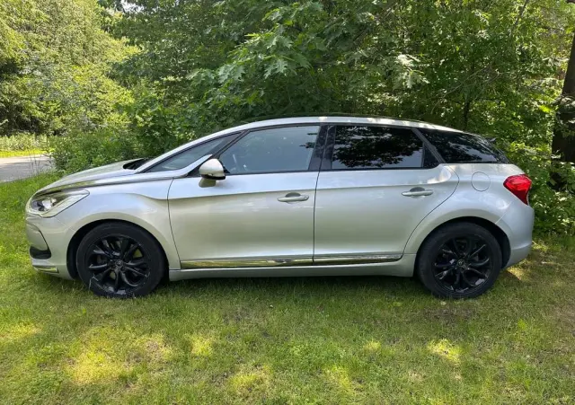 CITROËN DS5 2.0 HDi SportChic