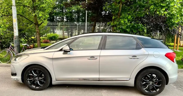 CITROËN DS5 2.0 HDi SportChic