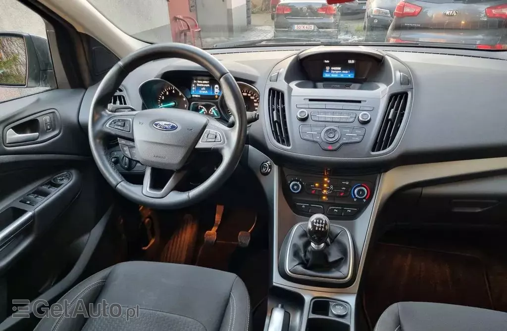 FORD Kuga 