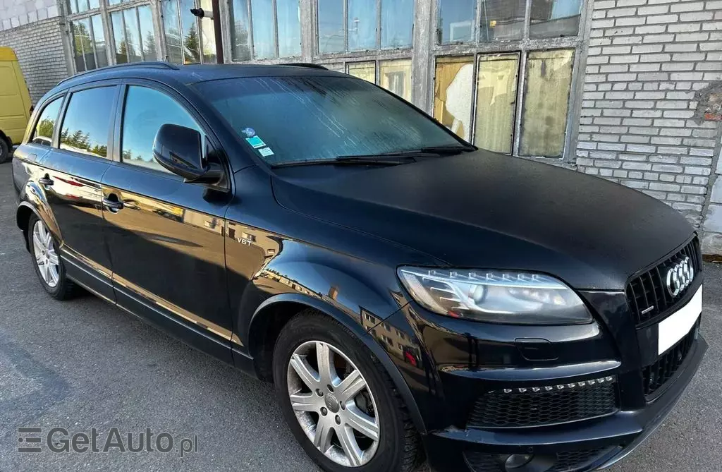 AUDI Q7 