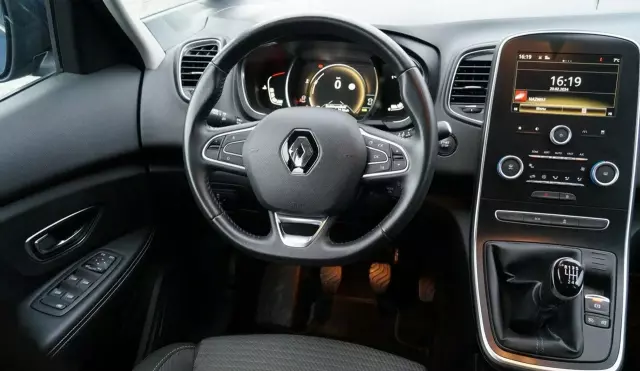 RENAULT Scenic 