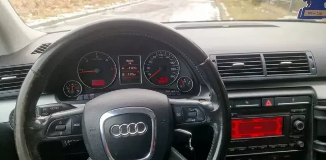 AUDI A4 