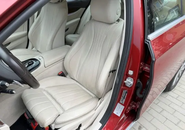 MERCEDES-BENZ Klasa E 220 d 9G-TRONIC
