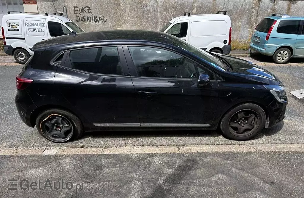 RENAULT Clio 