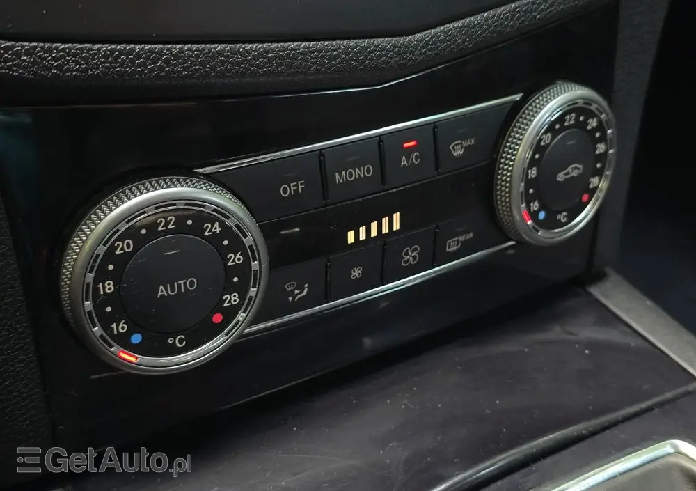 MERCEDES-BENZ Klasa C 200 CDI Elegance