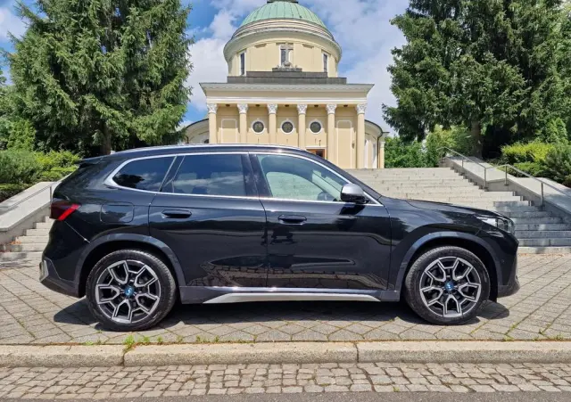 BMW IX1 XDrive30 sport