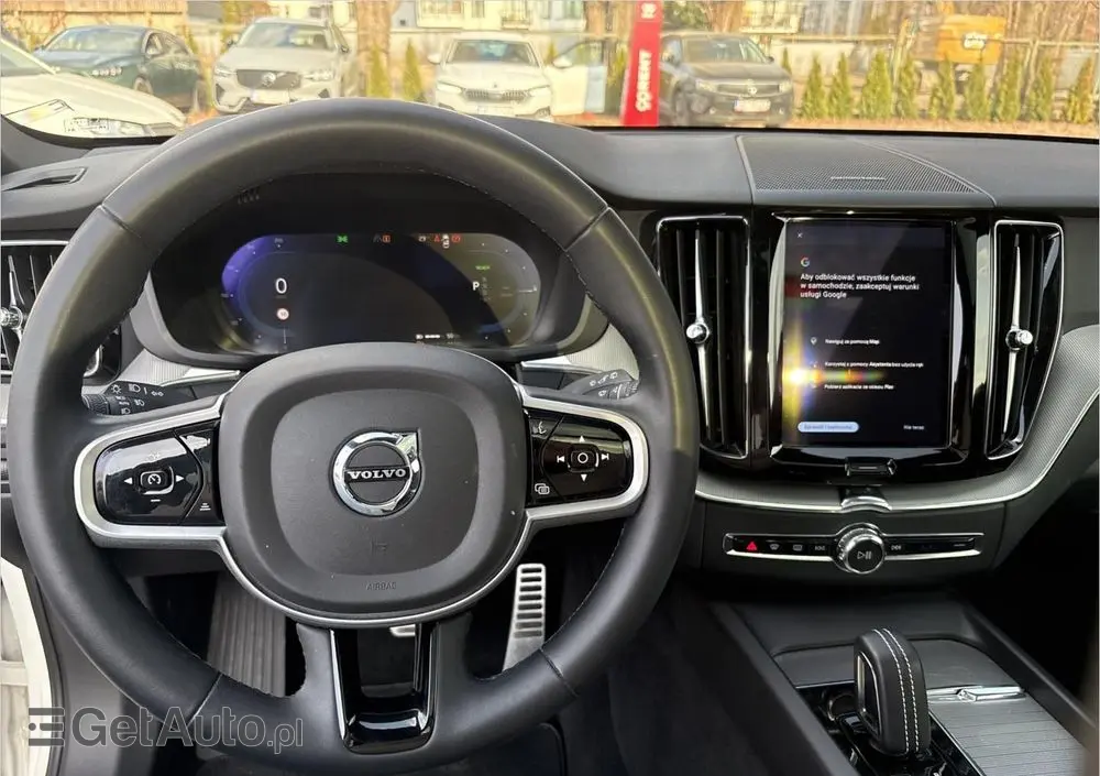 VOLVO XC 60 T6 Plug-In Hybrid AWD Plus Dark