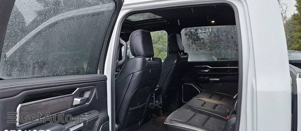 RAM 1500 5.7 Quad Cab Longbed Laramie Sport