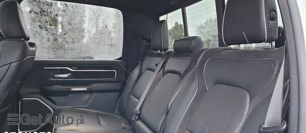 RAM 1500 5.7 Quad Cab Longbed Laramie Sport