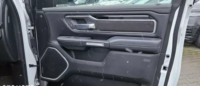 RAM 1500 5.7 Quad Cab Longbed Laramie Sport