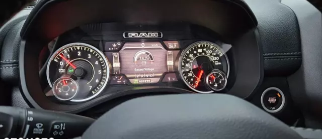 RAM 1500 5.7 Quad Cab Longbed Laramie Sport