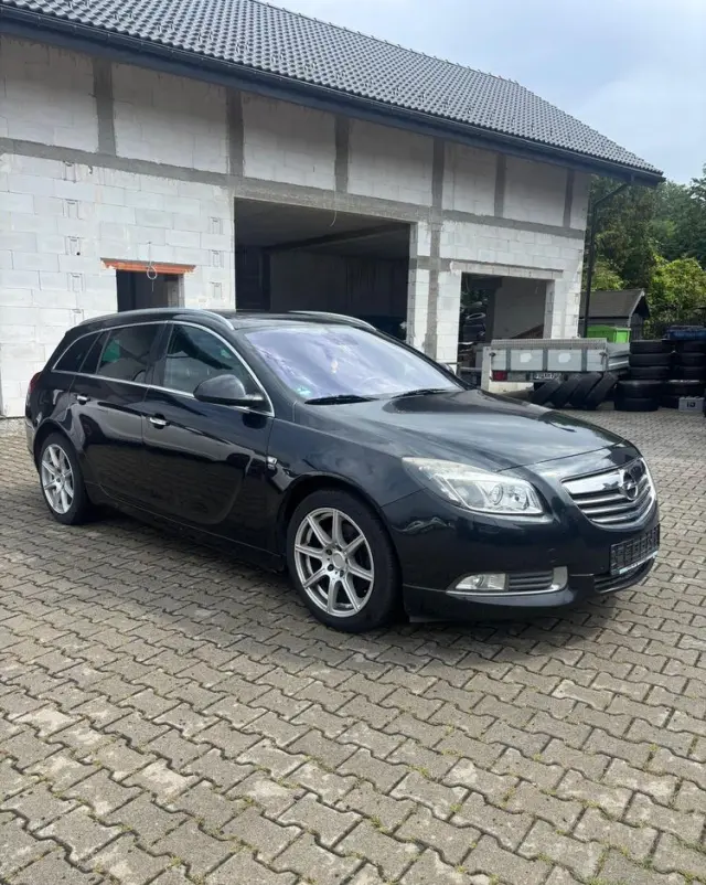OPEL Insignia 2.0 CDTI automatik Edition