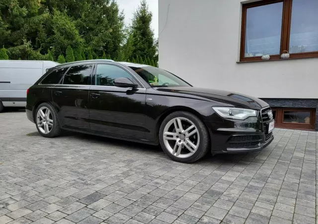 AUDI A6 