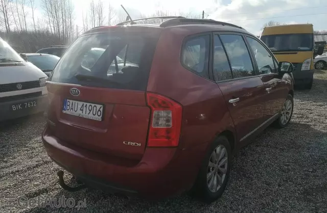 KIA Carens 