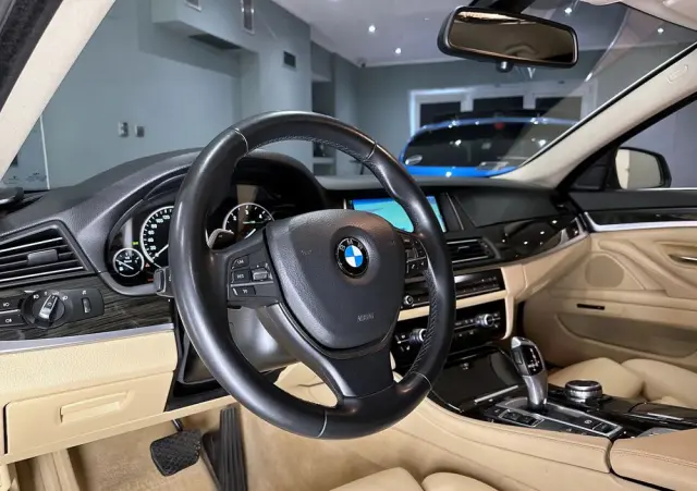BMW Seria 5 520d xDrive