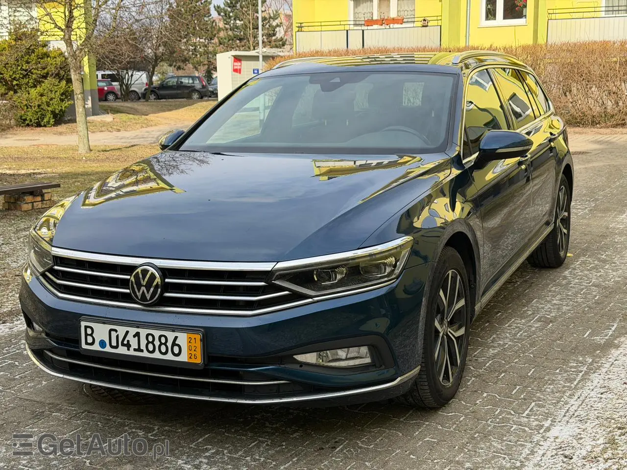 VOLKSWAGEN Passat 