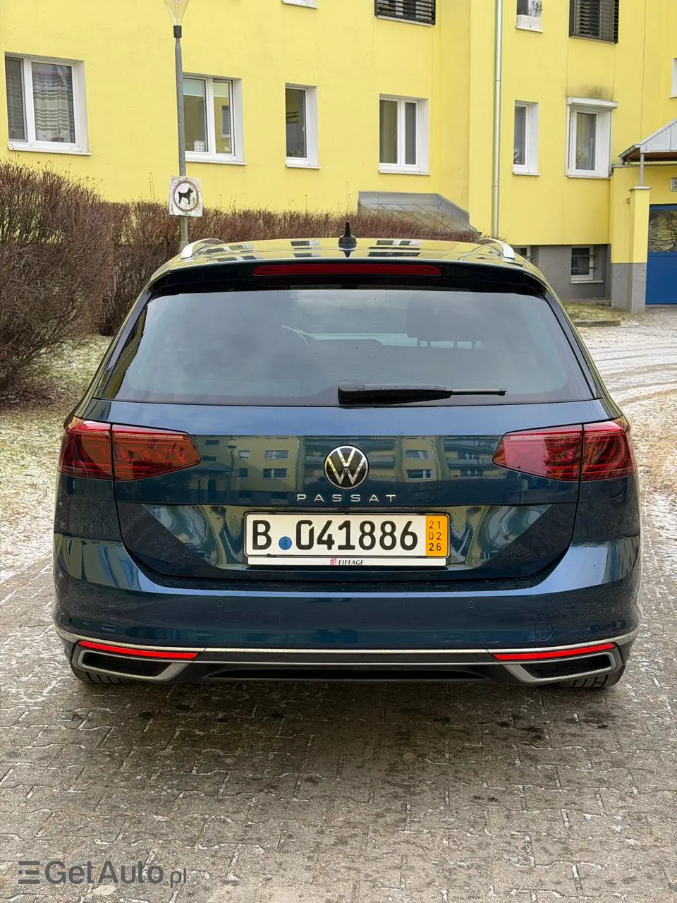 VOLKSWAGEN Passat 