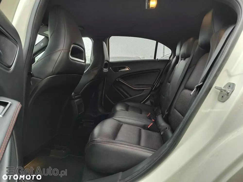 MERCEDES-BENZ Klasa A 200 d 7G-DCT