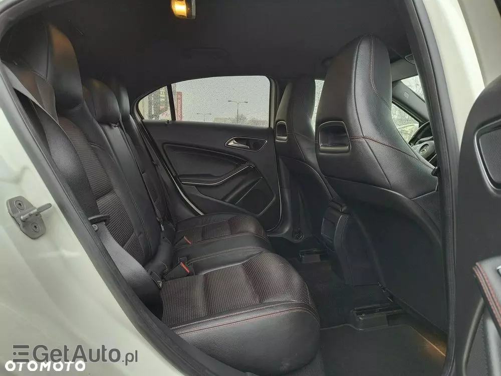 MERCEDES-BENZ Klasa A 200 d 7G-DCT