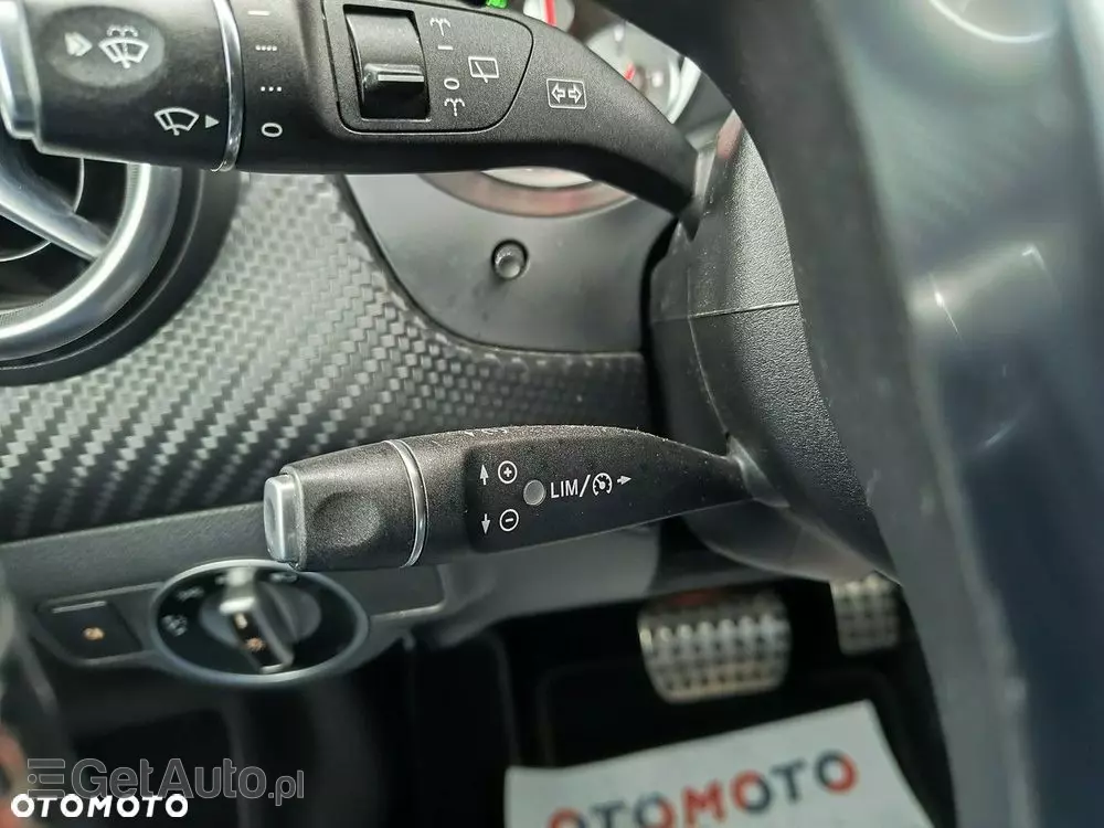 MERCEDES-BENZ Klasa A 200 d 7G-DCT