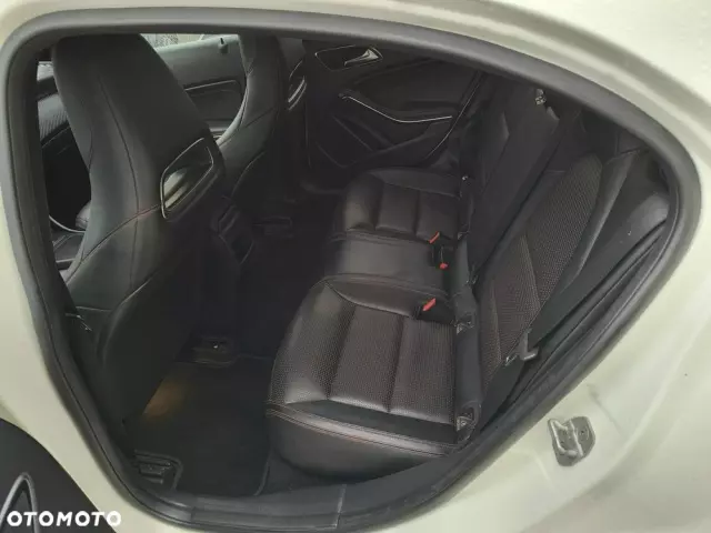 MERCEDES-BENZ Klasa A 200 d 7G-DCT