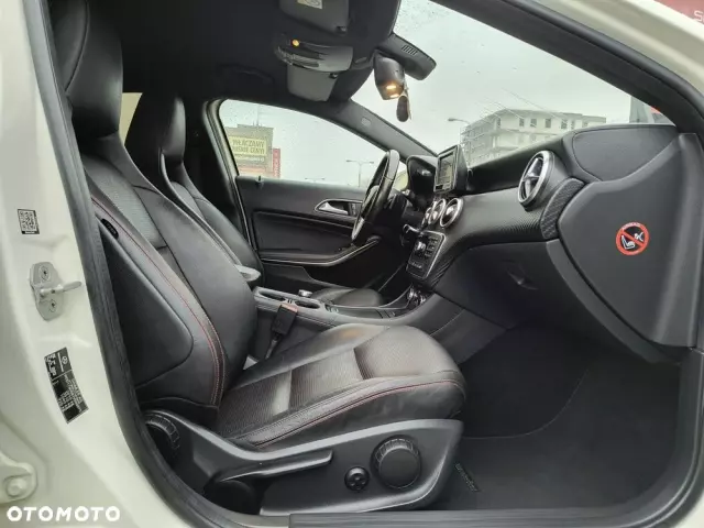 MERCEDES-BENZ Klasa A 200 d 7G-DCT