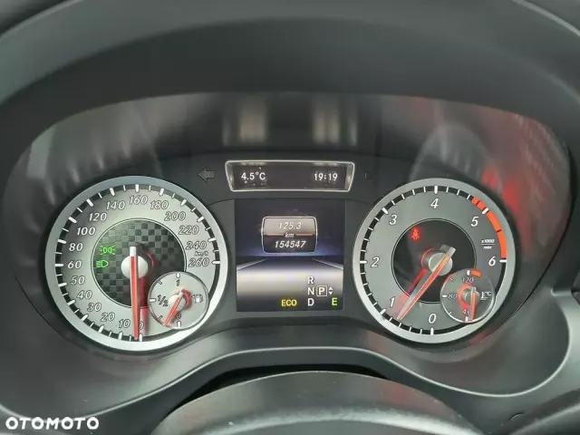 MERCEDES-BENZ Klasa A 200 d 7G-DCT