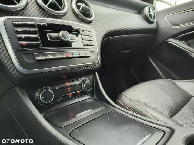 MERCEDES-BENZ Klasa A 200 d 7G-DCT