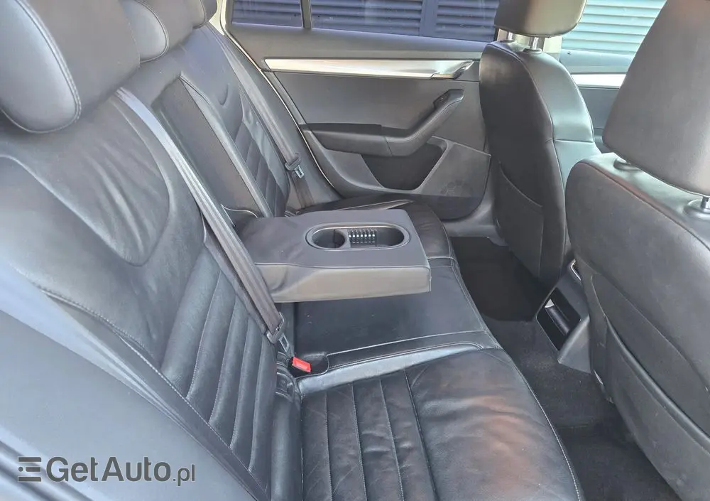 SKODA Octavia 1.6 TDI Ambition DSG